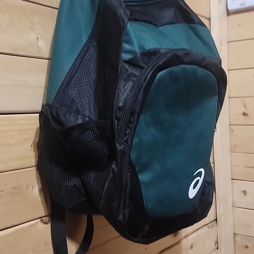 Aasics preloved couple